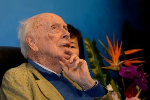 Décès de James Watson, pionnier de l'ADN au parcours controversé