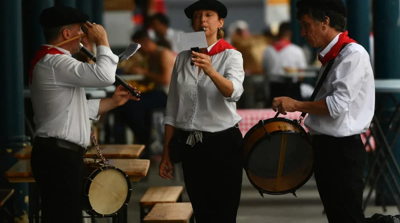 Réparer le tissu social : la politique doit recréer du commun