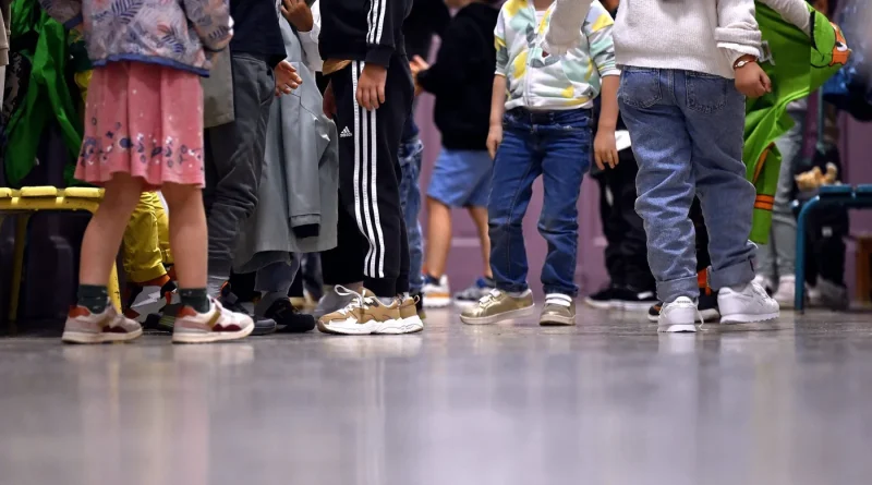 Violences sexuelles : un animateur de maternelle à Paris fait l'objet d'une plainte