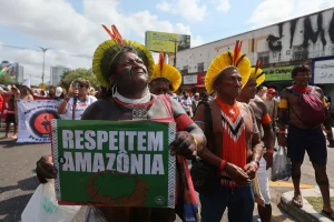 COP30 au Brésil : les peuples autochtones réclament une voix dans les négociations climatiques
