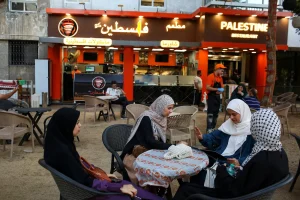 Réfugiés de Gaza : la diaspora palestinienne redoute une nouvelle Nakba