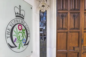 Irlande du Nord : la Cour suprême déclare l'enseignement religieux contraire aux droits humains