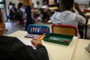 Éducation : résultats contrastés aux évaluations nationales, inquiétudes au collège