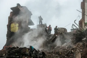 Guerre en Ukraine, jour 1367 : le plan de Trump révélé, frappes à Zaporijjia