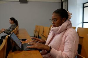 Daniela se réoriente en fac de psycho : 'Écoutez-vous, pas les autres !'