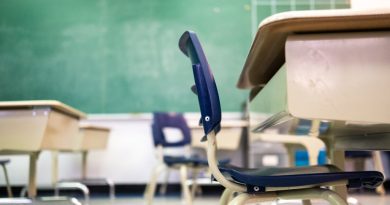 Nouveau programme de français : une mise à l’essai secrète suscite des inquiétudes