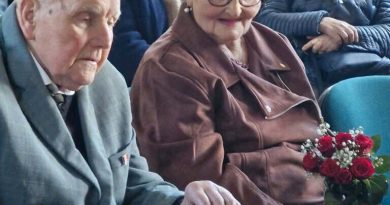 Léone et René renouvellent leurs vœux après 60 ans de mariage