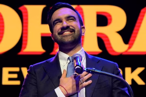 Zohran Mamdani, le nouveau maire de New York, suscite l'intérêt de la gauche française