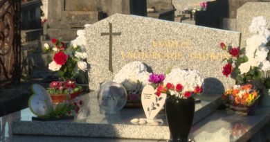 Procès Maylis Daubon : les obsèques d'Enea entre cercueil rouge Louboutin et faux cils