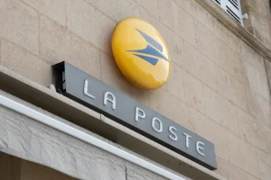 Un employé de La Poste réintégré après deux mois de mise à pied pour gestes intimes