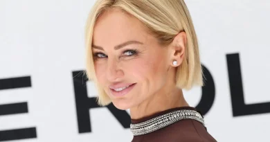 Adriana Karembeu explique pourquoi elle a coupé ses cheveux après avoir été une grande Barbie