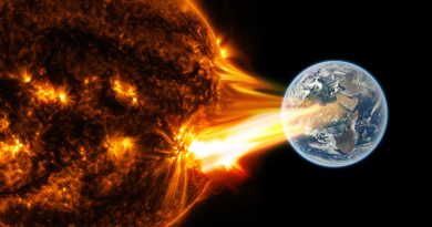 Une tempête solaire "cannibale" retarde le lancement d'une fusée vers Mars.