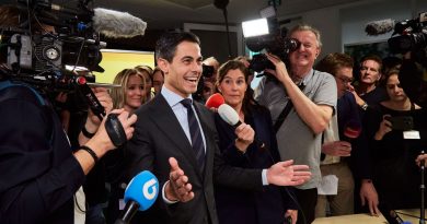 Pays-Bas : le centre gauche remporte les élections, l'extrême droite reste forte, analyse Caroline Sägesser