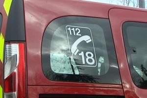 Un incendie sous une ligne haute tension entraîne une coupure d'électricité dans une commune