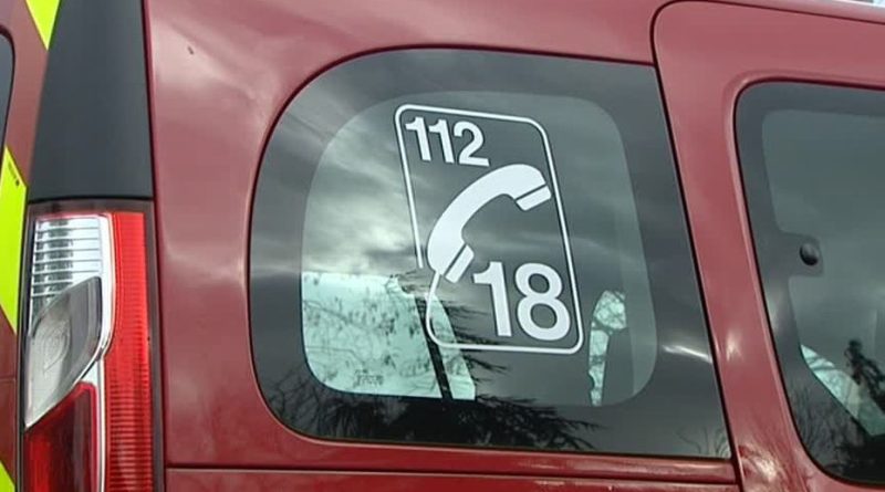 Un incendie sous une ligne haute tension entraîne une coupure d'électricité dans une commune