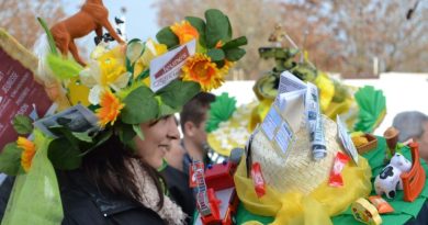 Sainte-Catherine : une tradition populaire d'échange de cartes dans le nord