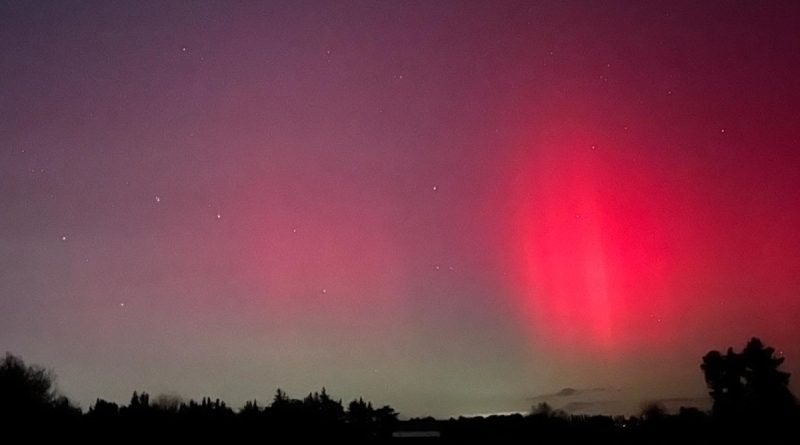 Aurores boréales visibles sur toute la France : un phénomène rare lié à l'activité solaire