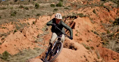 Lazer Impala Kineticore : les dernières nouveautés VTT sur Bikelive