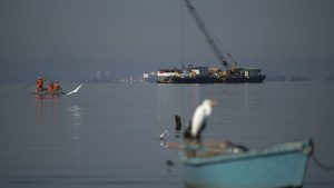 20 % de la population mondiale réside près d'infrastructures liées aux énergies fossiles