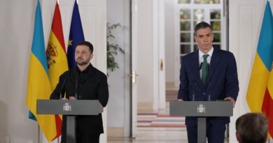 L'Ukraine et l'Espagne signent des accords sur l'économie, la défense et la désinformation russe.