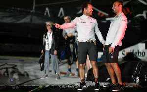 DIRECT - Transat Café l'Or : Laperche et Cammas remportent la course, Coville et Schwartz en deuxième position