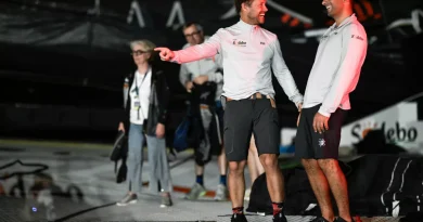 DIRECT - Transat Café l'Or : Laperche et Cammas remportent la course, Coville et Schwartz en deuxième position