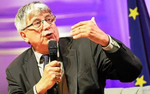 Budget rejeté: la loi spéciale est l’option la plus probable, selon Coquerel