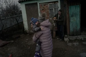 En Ukraine, la guerre évolue vers de nouvelles stratégies et enjeux