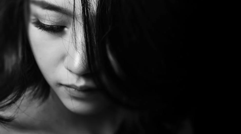 24 novembre à l'Alb'Oru : Mélissa Theuriau présente 'Combattre leur violence'