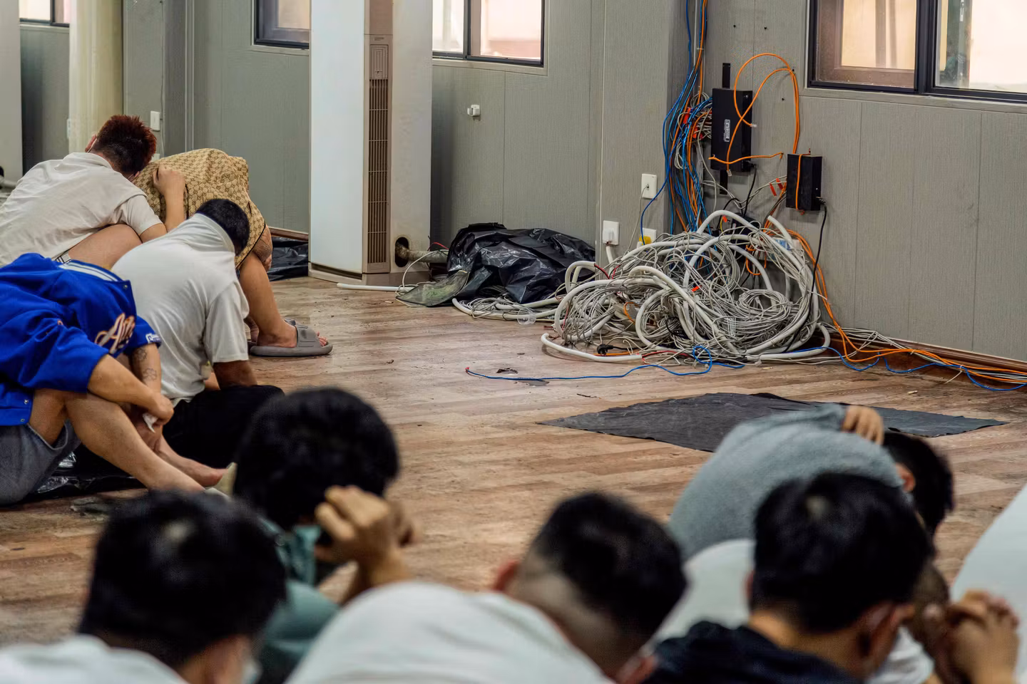 Birmanie: plus de 300 arrestations après la perquisition d’un centre d’escroquerie en ligne