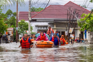 Inondations : 90 morts en Indonésie et 145 en Thaïlande