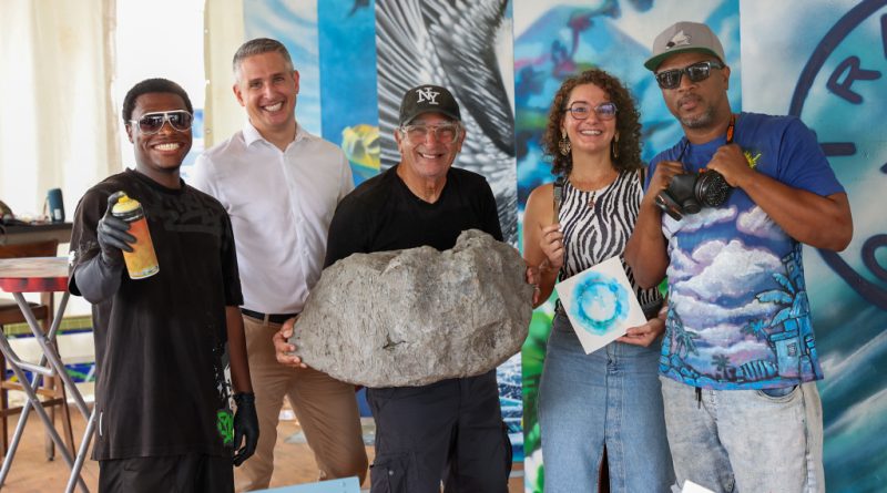 A Fort-de-France, quatre artistes subliment l'Espace initiatives positives avant l'arrivée de la Transat