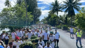 A Moorea, 500 personnes marchent pour dire non à l'ice et oui à la vie