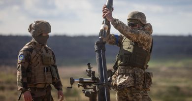 Guerre en Ukraine : 2 000 soldats français évoqués par les renseignements russes, Paris dément