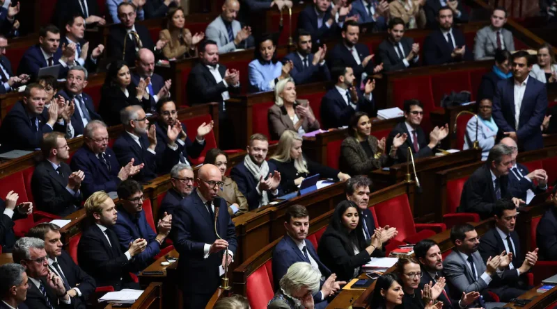 Adoption du texte RN à l'Assemblée : la droite sereine, les macronistes plus réservés