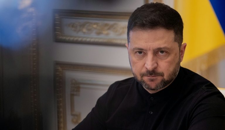 Affaire de corruption en Ukraine: Zelensky impose des sanctions contre un proche