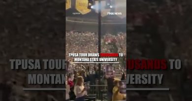 Affluence massive : des milliers crient 'Charlie!' à MSU