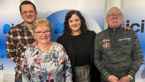 Aidez-vous des personnes âgées à ne pas se sentir seules ? Les Sarthois témoignent - ICI