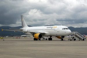 pnc vueling hôtesse