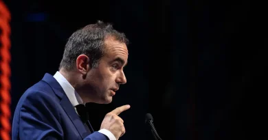 «Allocation sociale unique» : Lecornu présente un projet de loi pour regrouper les aides en décembre.