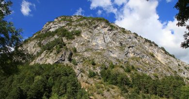 Auvergne-Rhône-Alpes, Lyon, Annecy, Alps, volcano, lake, mountain, ski, village