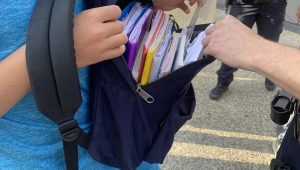 Après 20 ans comme CPE dans les collèges, Séverine Bruneau est devenue coordinatrice harcèlement scolaire en Mayenne - ICI