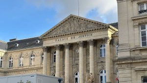 Après des années d'inceste, Ségolène brise le silence "pour aider d'autres victimes" - ICI