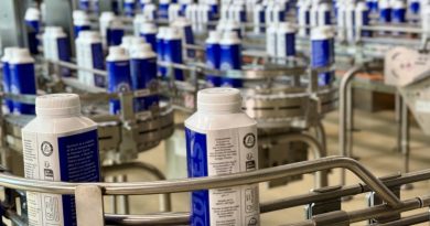 Ariège : L'Eau Neuve écoule ses bouteilles désormais dans les rayons des grandes surfaces - Dis-leur !