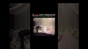 Au Japon, plus la révérence est profonde, plus le respect est grand