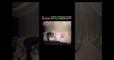 Au Japon, plus la révérence est profonde, plus le respect est grand