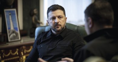 Au cœur de l'enquête ukrainienne pour corruption qui se rapproche de Volodymyr Zelensky