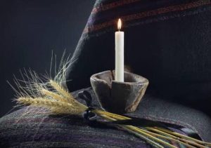 Aujourd’hui, les Ukrainiens, où qu’ils soient, allumeront des bougies à leurs fenêtres