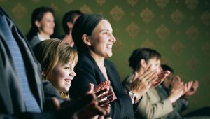 Aurore Lejemtel, prof de théâtre à Mondeville Animation - ICI