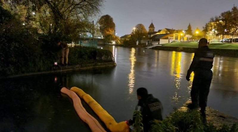 Bâle. Fuite d’hydrocarbures dans le Rhin, des barrages à Huningue
